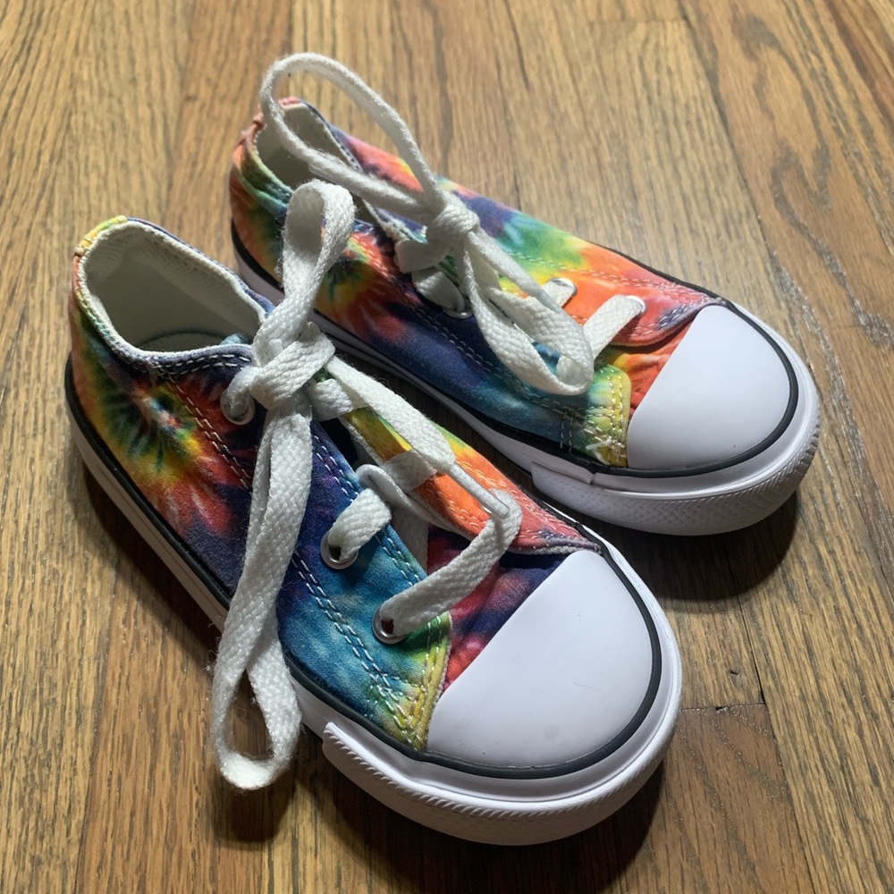 Converse all star tie dye rainbow shoes 8